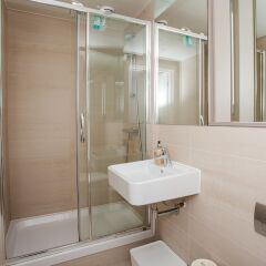 Отель 2 Bedroom Apartment With Balcony Великобритания, Лондон - отзывы, цены и фото номеров - забронировать отель 2 Bedroom Apartment With Balcony онлайн ванная