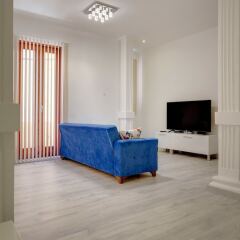 Отель Stylish 2 Bedroom Apartment in an Amazing Location Мальта, Слима - отзывы, цены и фото номеров - забронировать отель Stylish 2 Bedroom Apartment in an Amazing Location онлайн комната для гостей