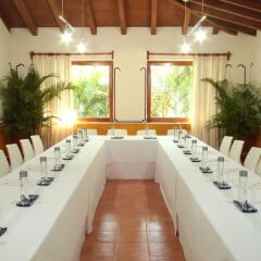 Отель Thompson Zihuatanejo