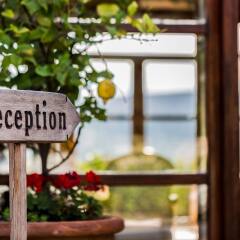 Отель Alaçati Kapari Otel - Special Class Чешме интерьер отеля