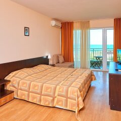Отель Guest House California Поморие комната для гостей фото 2