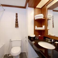Отель Best Western Premier Bangtao Beach Resort And Spa Пхукет ванная