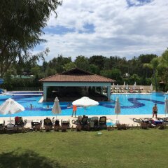 Отель Champion Holiday Village бассейн фото 3