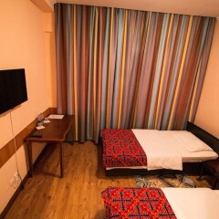 Отель Tagaitai Guest House Кыргызстан, Каракол - отзывы, цены и фото номеров - забронировать отель Tagaitai Guest House онлайн комната для гостей фото 5
