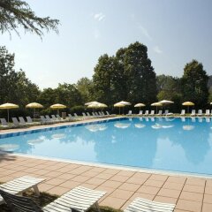 Отель Guest House Golf Club Padova Италия, Региональный парк Colli Euganei - отзывы, цены и фото номеров - забронировать отель Guest House Golf Club Padova онлайн бассейн