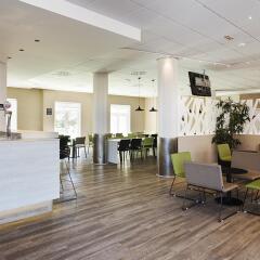 Отель B&B Valencia Валенсия гостиничный бар
