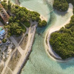 Отель Reef Edge Thulusdhoo Остров Гасфинолу спортивное сооружение