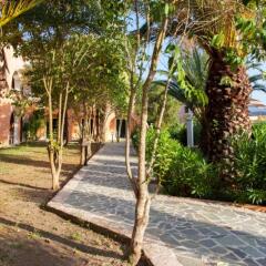 Отель Domenico Hotel Греция, Корфу - отзывы, цены и фото номеров - забронировать отель Domenico Hotel онлайн спортивное сооружение