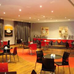 Royal Ascot Hotel Apartment интерьер отеля