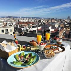 Отель Crowne Plaza Barcelona - Fira Center Испания, Барселона - 3 отзыва об отеле, цены и фото номеров - забронировать отель Crowne Plaza Barcelona - Fira Center онлайн питание