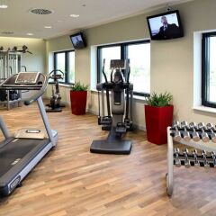 Отель Novotel Muenchen Airport Фрайзинг фитнесс-зал фото 2