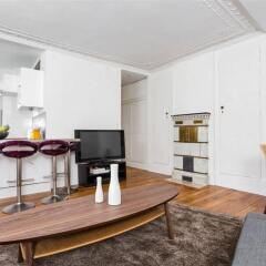 Отель Private Apartment - Luxembourg Франция, Париж - отзывы, цены и фото номеров - забронировать отель Private Apartment - Luxembourg онлайн комната для гостей фото 2