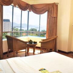 Отель Yasaka Saigon Nha Trang Hotel & Spa Вьетнам, Нячанг - 2 отзыва об отеле, цены и фото номеров - забронировать отель Yasaka Saigon Nha Trang Hotel & Spa онлайн балкон