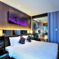 Отель The Continent Bangkok by Compass Hospitality комната для гостей фото 3