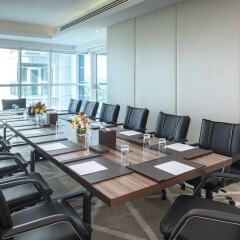 Отель Four Points by Sheraton Sharjah