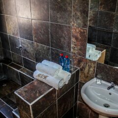 Madonsa Guest House in Manzini, Swaziland from 62$, photos, reviews - zenhotels.com bathroom photo 2