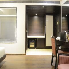 Hotel Godwin Deluxe удобства в номере фото 2