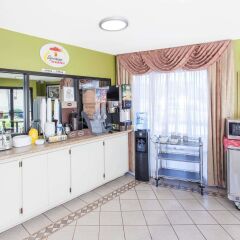 Отель Super 8 Los Angeles/Alhambra Лос-Анджелес в номере