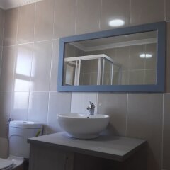 The Palace Hotel in Maseru, Lesotho from 36$, photos, reviews - zenhotels.com bathroom