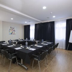 Отель CDH My One Hotel Bologna Италия, Болонья - 1 отзыв об отеле, цены и фото номеров - забронировать отель CDH My One Hotel Bologna онлайн помещение для мероприятий