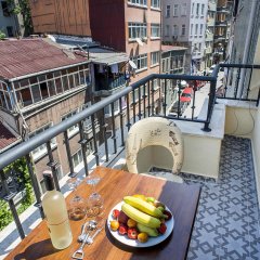 Taksim Nacre Residence Турция, Стамбул - 1 отзыв об отеле, цены и фото номеров - забронировать отель Taksim Nacre Residence онлайн балкон