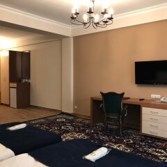Отель Plaza Viktoria Армения, Гюмри - отзывы, цены и фото номеров - забронировать отель Plaza Viktoria онлайн удобства в номере