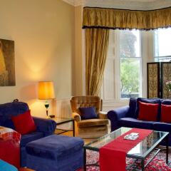 Отель Central 2 Bedroom Home in Edinburgh Эдинбург интерьер отеля