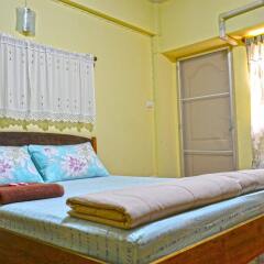 Апартаменты Benjaratch Boutique Apartment комната для гостей