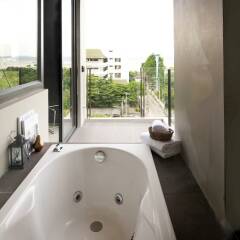 Отель X2 Vibe Pattaya Seaphere Residence спа