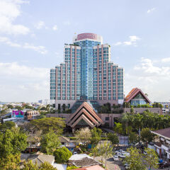 Отель Pullman Khon Kaen Raja Orchid Таиланд, Кхонкэн - отзывы, цены и фото номеров - забронировать отель Pullman Khon Kaen Raja Orchid онлайн приотельная территория