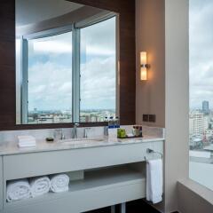Отель Embassy Suites by Hilton Santo Domingo ванная