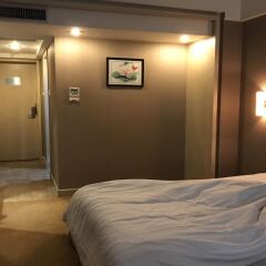Shangde Hotel сейф в номере