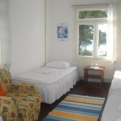 Mavi Pansiyon in Ayvalik, Turkey from 31$, photos, reviews - zenhotels.com guestroom photo 2