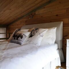 Гостиница Wood House сейф в номере