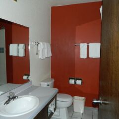 Отель Comfort Inn Farmington ванная