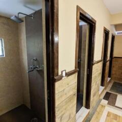 Отель Forest Lake Backpackers' Hostel Непал, Покхара - отзывы, цены и фото номеров - забронировать отель Forest Lake Backpackers' Hostel онлайн ванная фото 2