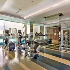 Отель Hilton Sukhumvit Bangkok фитнесс-зал фото 3