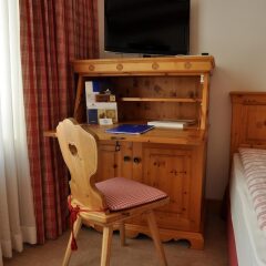 Отель Crystal Hotel superior Швейцария, Санкт-Мориц - отзывы, цены и фото номеров - забронировать отель Crystal Hotel superior онлайн удобства в номере фото 2