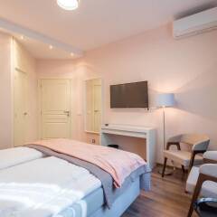 Отель FM Luxury 3-BDR Apartment - Sofia Dream Apartments Болгария, София - отзывы, цены и фото номеров - забронировать отель FM Luxury 3-BDR Apartment - Sofia Dream Apartments онлайн