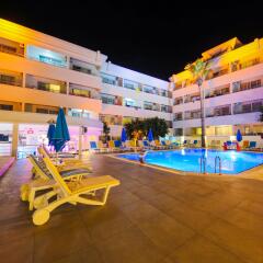 Banu Hotel Luxury - All Inclusive бассейн