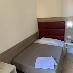 Hotel Siro комната для гостей