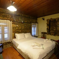Yorgo Seferis Residence Турция, Урла - отзывы, цены и фото номеров - забронировать отель Yorgo Seferis Residence онлайн комната для гостей фото 3