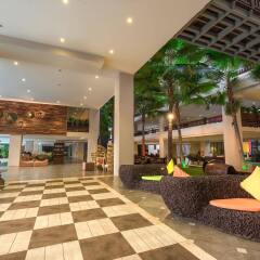 Отель Baan Laimai Beach Resort интерьер отеля