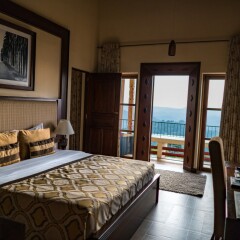 Отель Amaya Hills сейф в номере