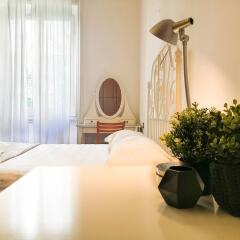 Апартаменты Altido Wooden Guerrini Apartment Милан комната для гостей фото 5