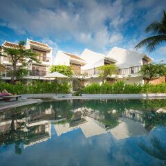 Отель Hoi An Coco River Resort & Spa с домашними животными