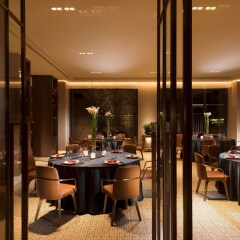 Отель Joyze Hotel Xiamen, Curio Collection by Hilton Китай, Сямынь - отзывы, цены и фото номеров - забронировать отель Joyze Hotel Xiamen, Curio Collection by Hilton онлайн питание