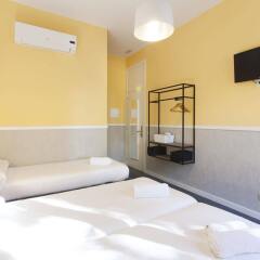 Ramblas by Pillow Hostel - Adults only комната для гостей фото 3