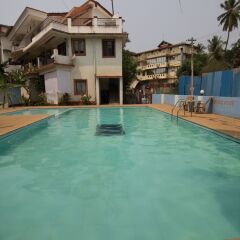 Отель OYO 12423 Home Pool View 1BHK Candolim Гоа бассейн