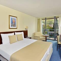 Отель Iberostar Bellevue Черногория, Будва - 12 отзывов об отеле, цены и фото номеров - забронировать отель Iberostar Bellevue онлайн комната для гостей фото 3